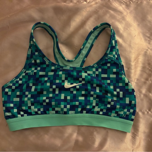 Nike Women's Pixel Pattern Sports Bra - Picture 1 of 3
